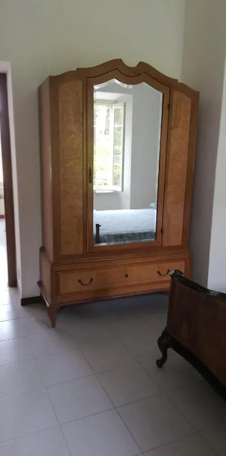 Hotel Residenza Santa Valeria à Caglio Maison d'hôtes