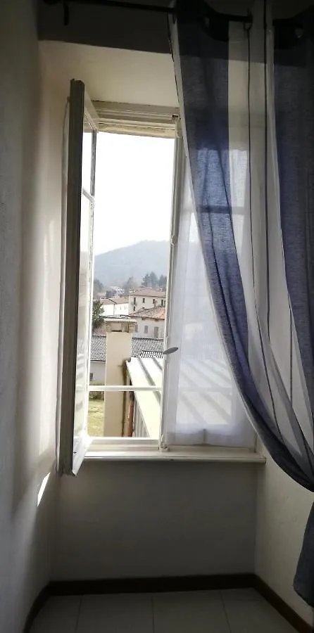 Hotel Residenza Santa Valeria à Caglio Maison d'hôtes